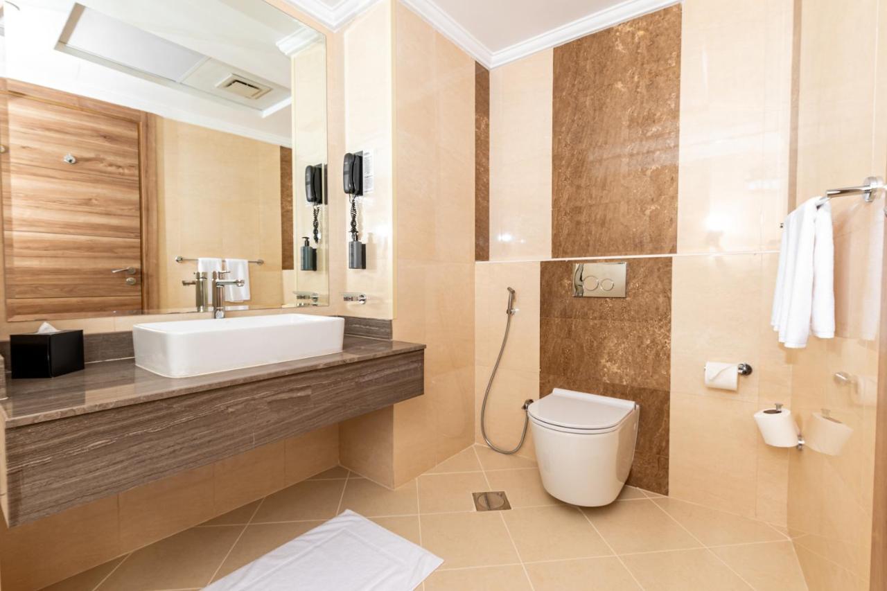 Pyramisa Hotel Apartments Dubai Eksteriør bilde