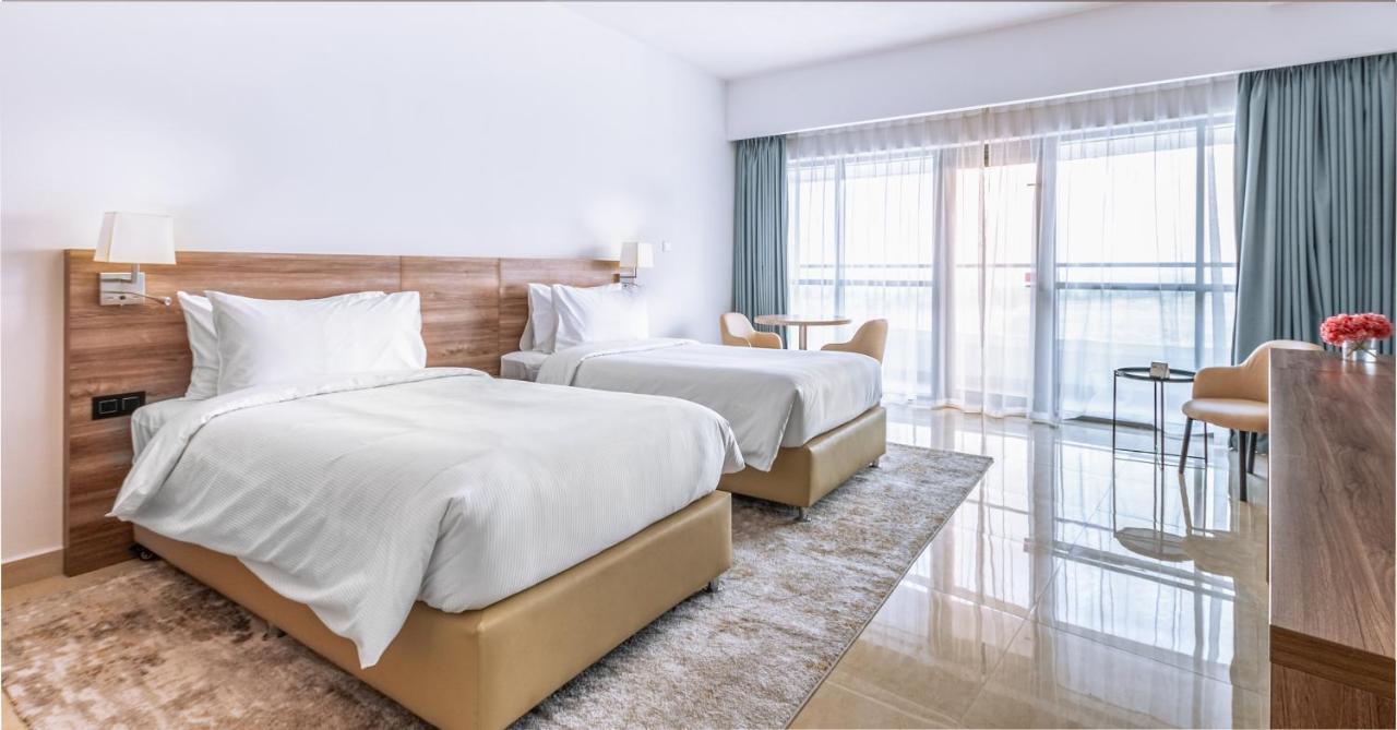Pyramisa Hotel Apartments Dubai Eksteriør bilde