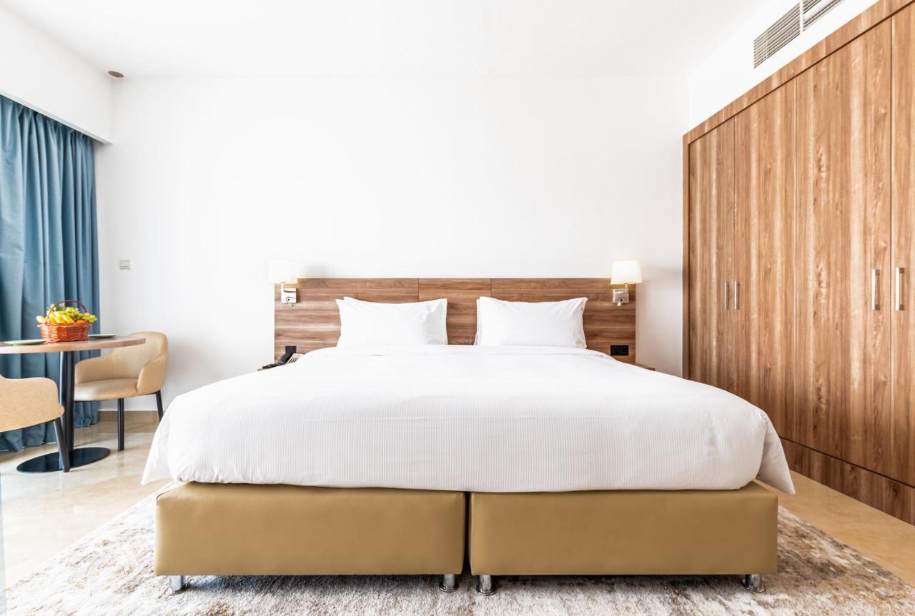 Pyramisa Hotel Apartments Dubai Eksteriør bilde