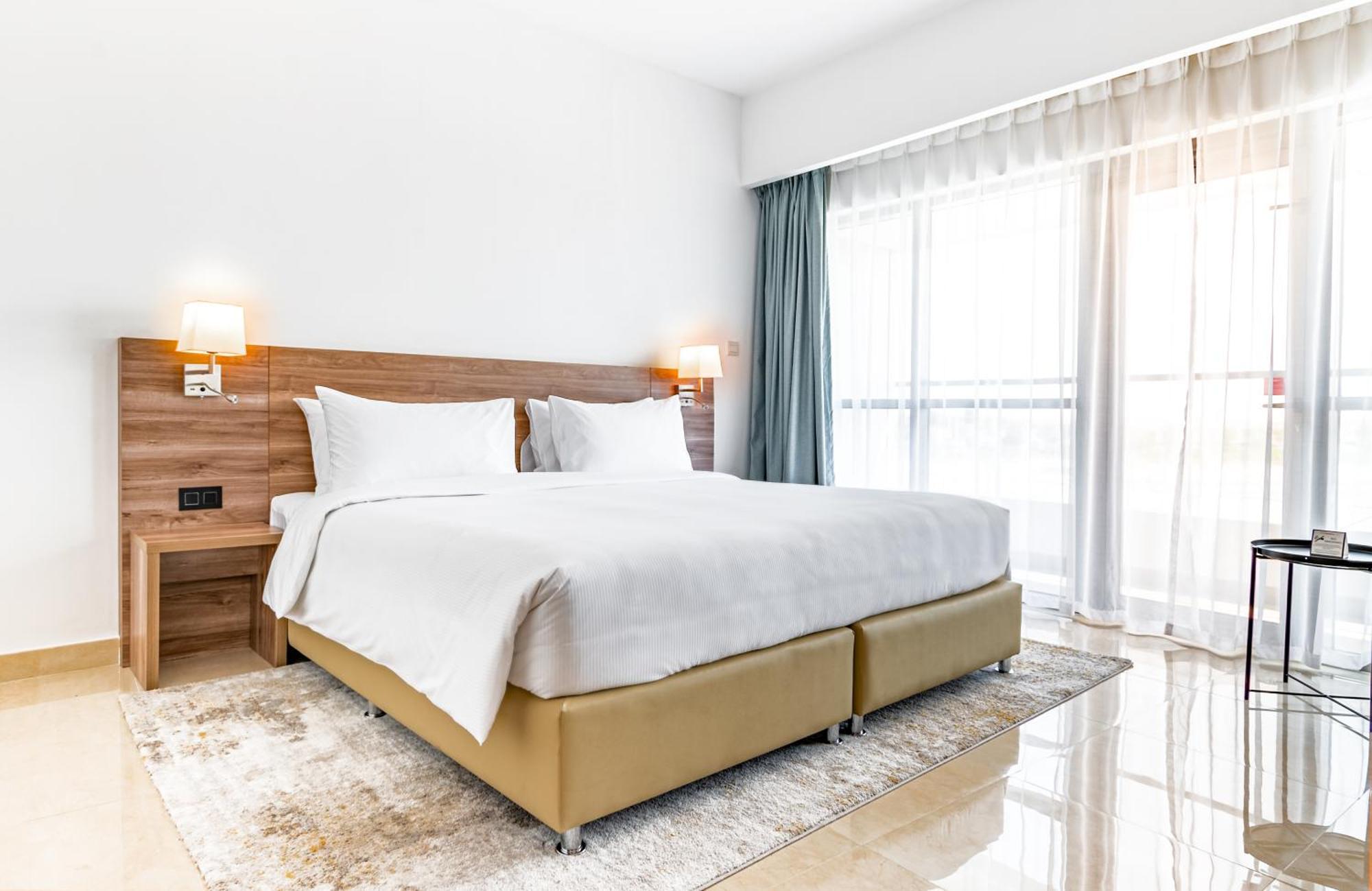 Pyramisa Hotel Apartments Dubai Eksteriør bilde